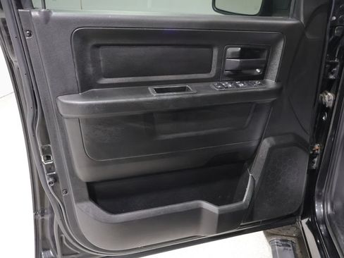 Used 2019 RAM 1500 Express w/ Express Value Package AWD/4WD image 13