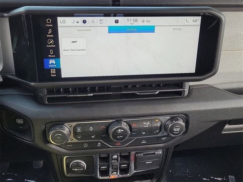 New 2025 Jeep Gladiator Sport image 8