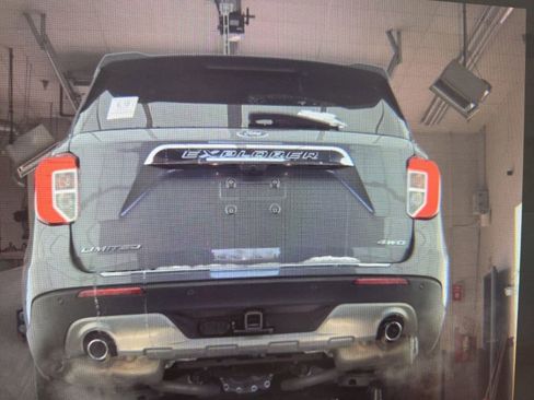 Used 2022 Ford Explorer Limited w/ Class IV Trailer Tow Package image 20