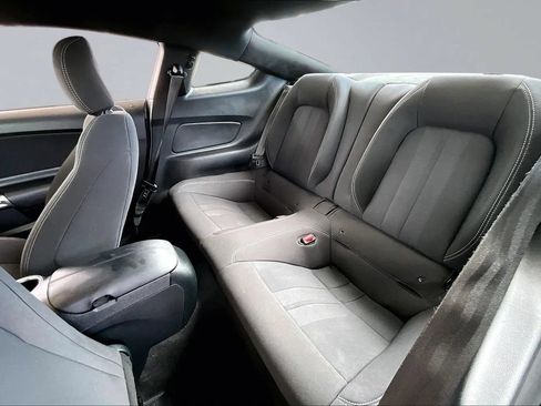 Used 2022 Ford Mustang Coupe RWD image 19