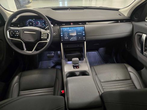 Used 2025 Land Rover Discovery Sport S image 21