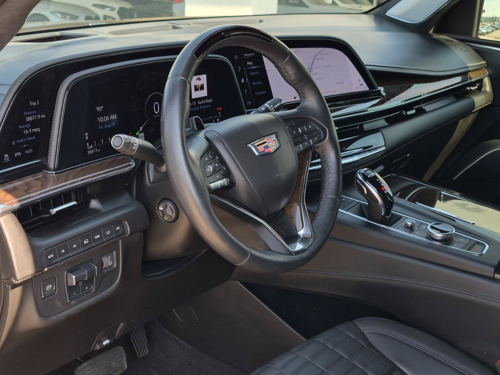Used 2023 Cadillac Escalade ESV Sport Platinum w/ LPO, Floor Liner Package AWD/4WD image 13