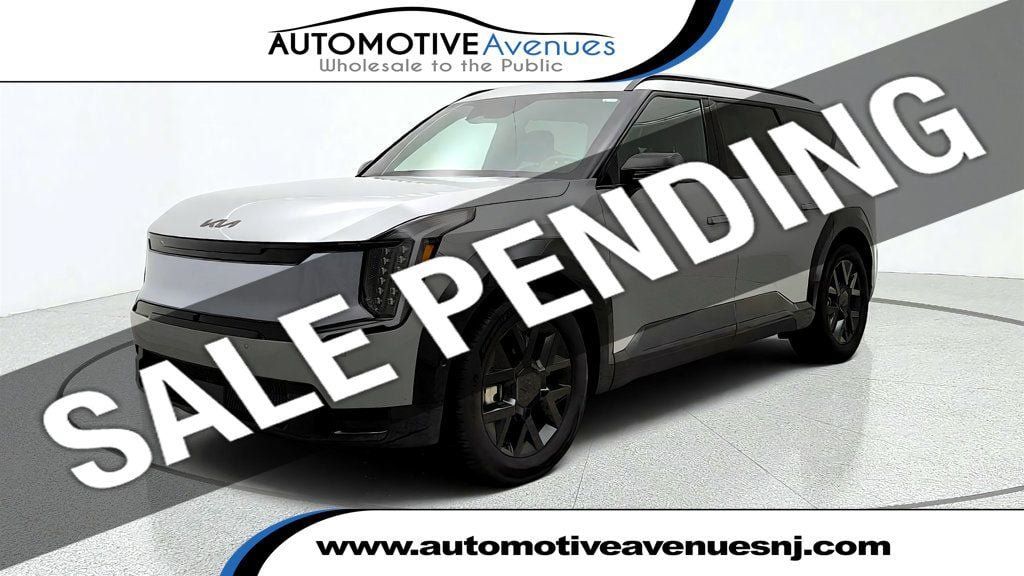 Used 2026 Kia EV9 Land w/ Nightfall Edition Package AWD/4WD image 1