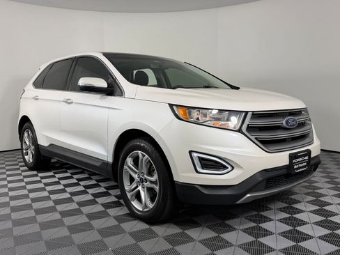 Used 2018 Ford Edge Titanium w/ Equipment Group 301A image 7