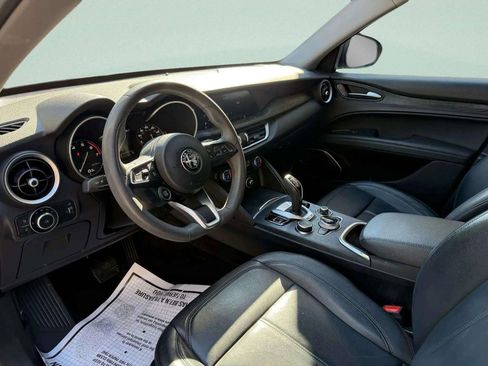 Used 2020 Alfa Romeo Stelvio Sprint w/ Nero Edizione image 17
