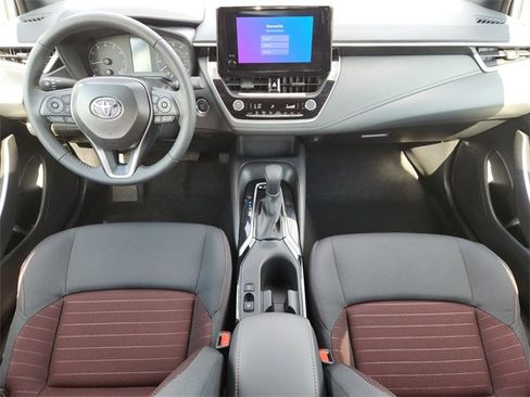 Certified 2025 Toyota Corolla SE image 19