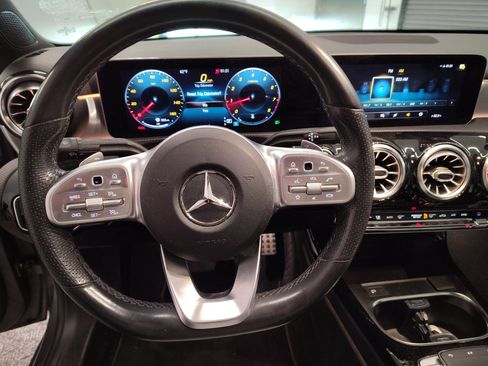 Used 2019 Mercedes-Benz A 220 image 15