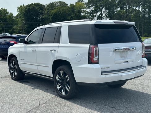 Used 2017 GMC Yukon Denali w/ Open Road Package AWD/4WD image 9