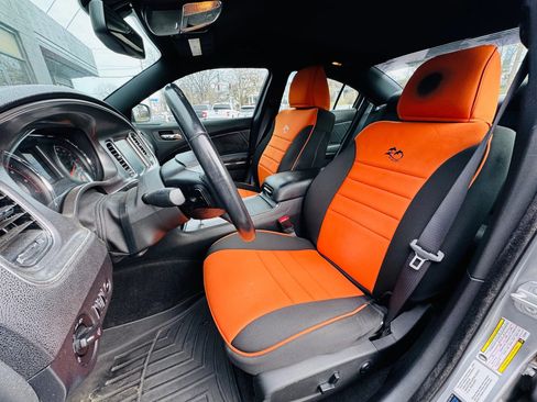 Used 2014 Dodge Charger R/T image 11