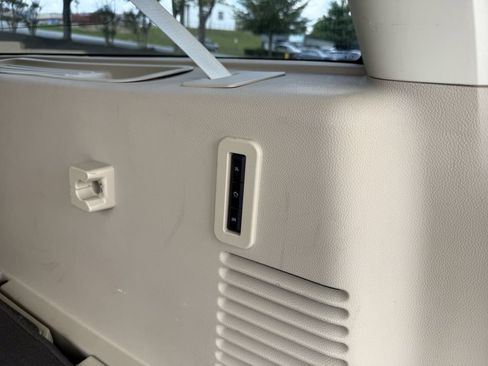 Used 2017 Lincoln Navigator L Reserve RWD image 27