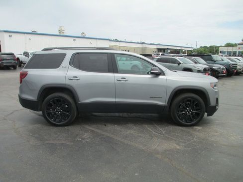 Used 2023 GMC Acadia SLT w/ Elevation Edition AWD/4WD image 4