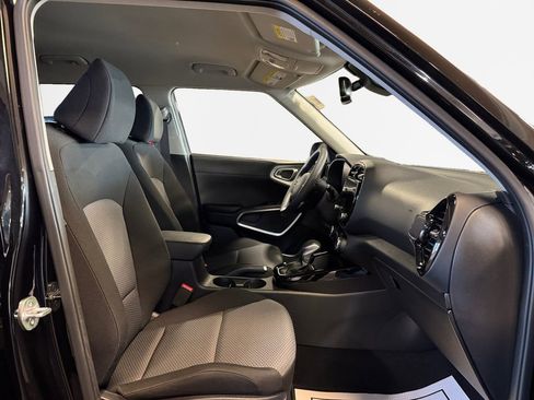 Used 2023 Kia Soul S FWD image 26