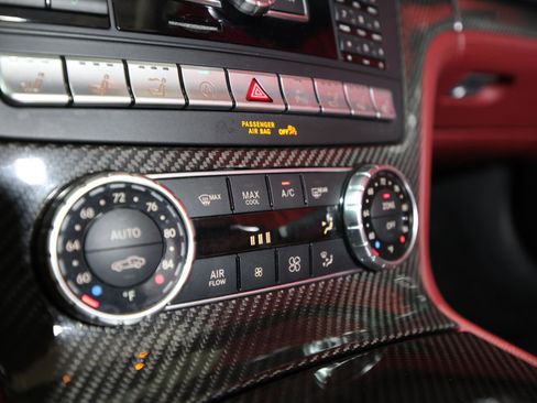 Used 2016 Mercedes-Benz SL 63 AMG image 23