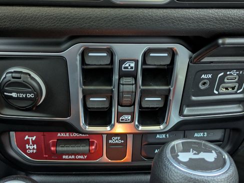 New 2026 Jeep Wrangler Unlimited Sport image 26