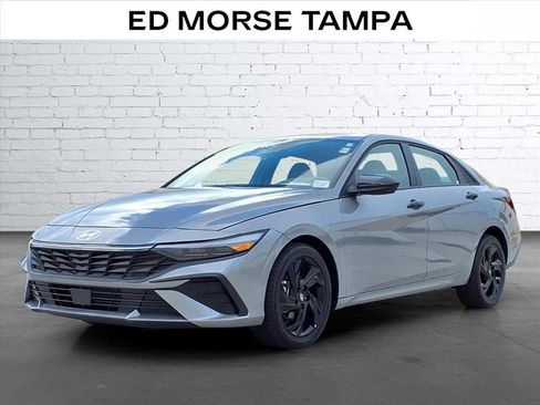 Used 2026 Hyundai Elantra Sport FWD image 1