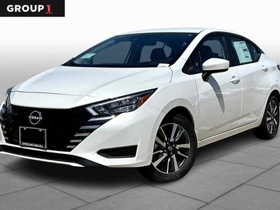 New 2025 Nissan Versa SV w/ Trunk Package