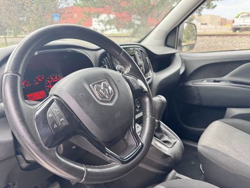 Used 2019 RAM ProMaster City Tradesman SLT image 7