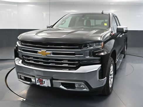 Used 2019 Chevrolet Silverado 1500 LTZ image 12