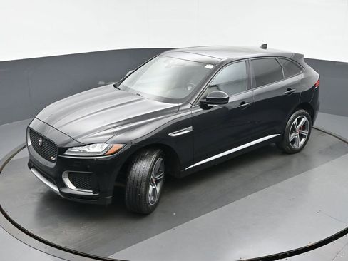 Used 2020 Jaguar F-PACE S image 33