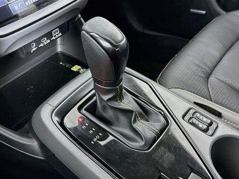 Used 2024 Subaru Crosstrek 2.5i Wilderness w/ Crosstrek Mirror Package AWD/4WD image 16
