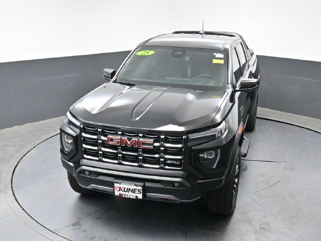 Used 2025 GMC Canyon AT4 w/ Nightfall Edition AWD/4WD image 44