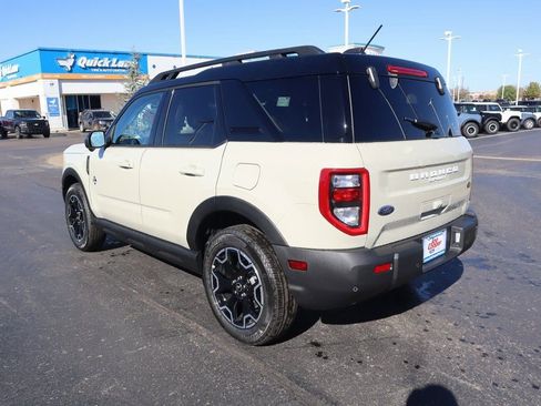 New 2025 Ford Bronco Sport Outer Banks w/ Outer Banks Tech Package+ image 24