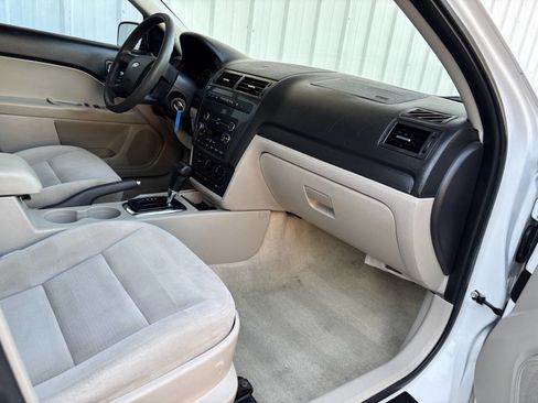 Used 2009 Ford Fusion SE image 12