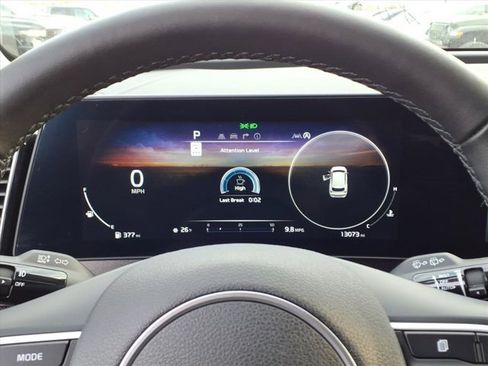 Used 2025 Kia Sportage SX image 22