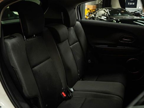 Used 2020 Honda HR-V EX image 10