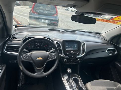 Used 2018 Chevrolet Equinox LT FWD image 14