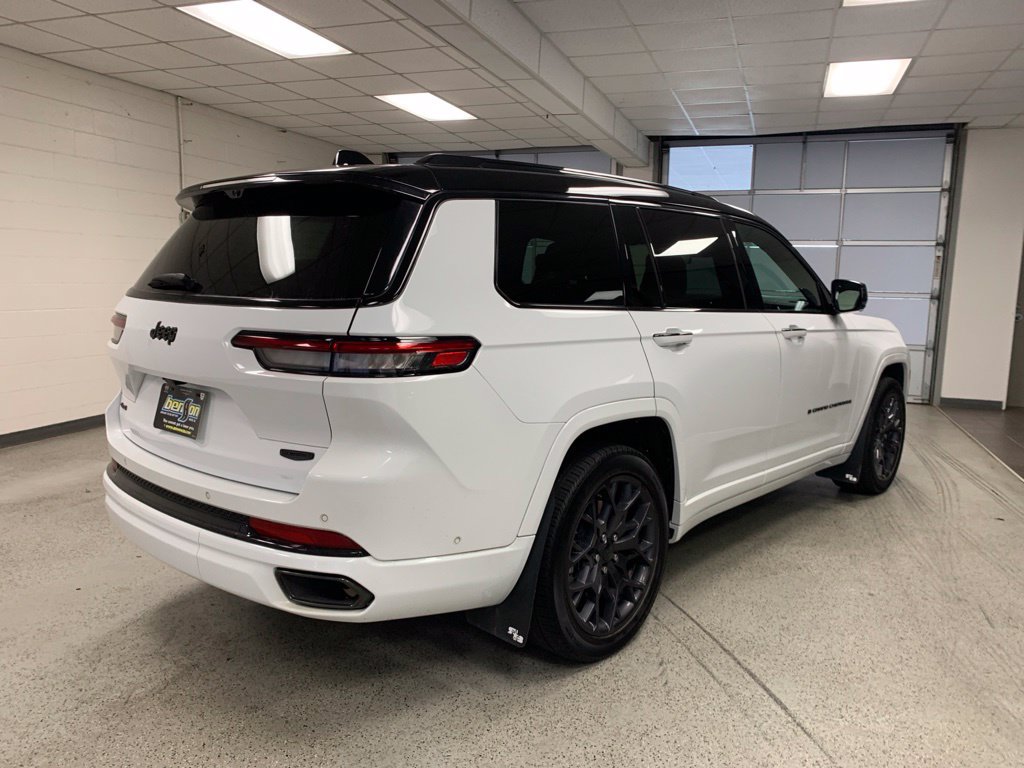 Used 2025 Jeep Grand Cherokee L Summit AWD/4WD image 5