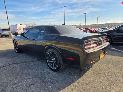 Used 2021 Dodge Challenger R/T Scat Pack image 6