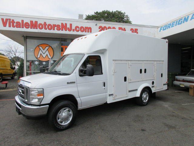 Used 2017 Ford E-350 and Econoline 350 Super Duty w/ Power Windows & Locks Group RWD image 7