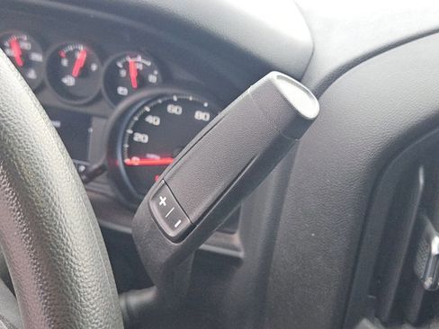 Used 2024 Chevrolet Silverado 2500 Custom w/ Custom Value Package image 11