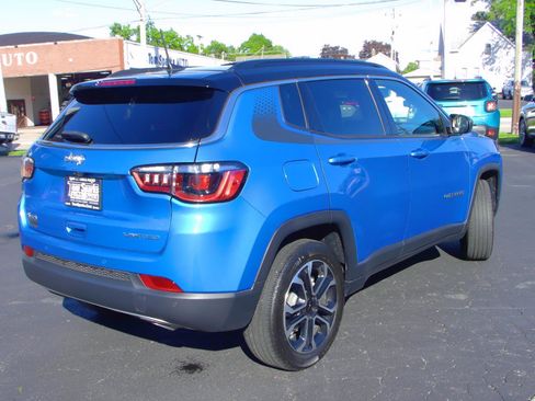 Used 2023 Jeep Compass Limited w/ Sun and Sound Group AWD/4WD image 2