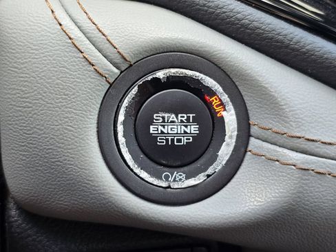 Used 2021 Dodge Durango R/T w/ Technology Group RWD image 37