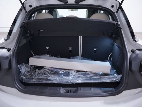 New 2026 MINI Cooper 4-Door Hardtop FWD image 19