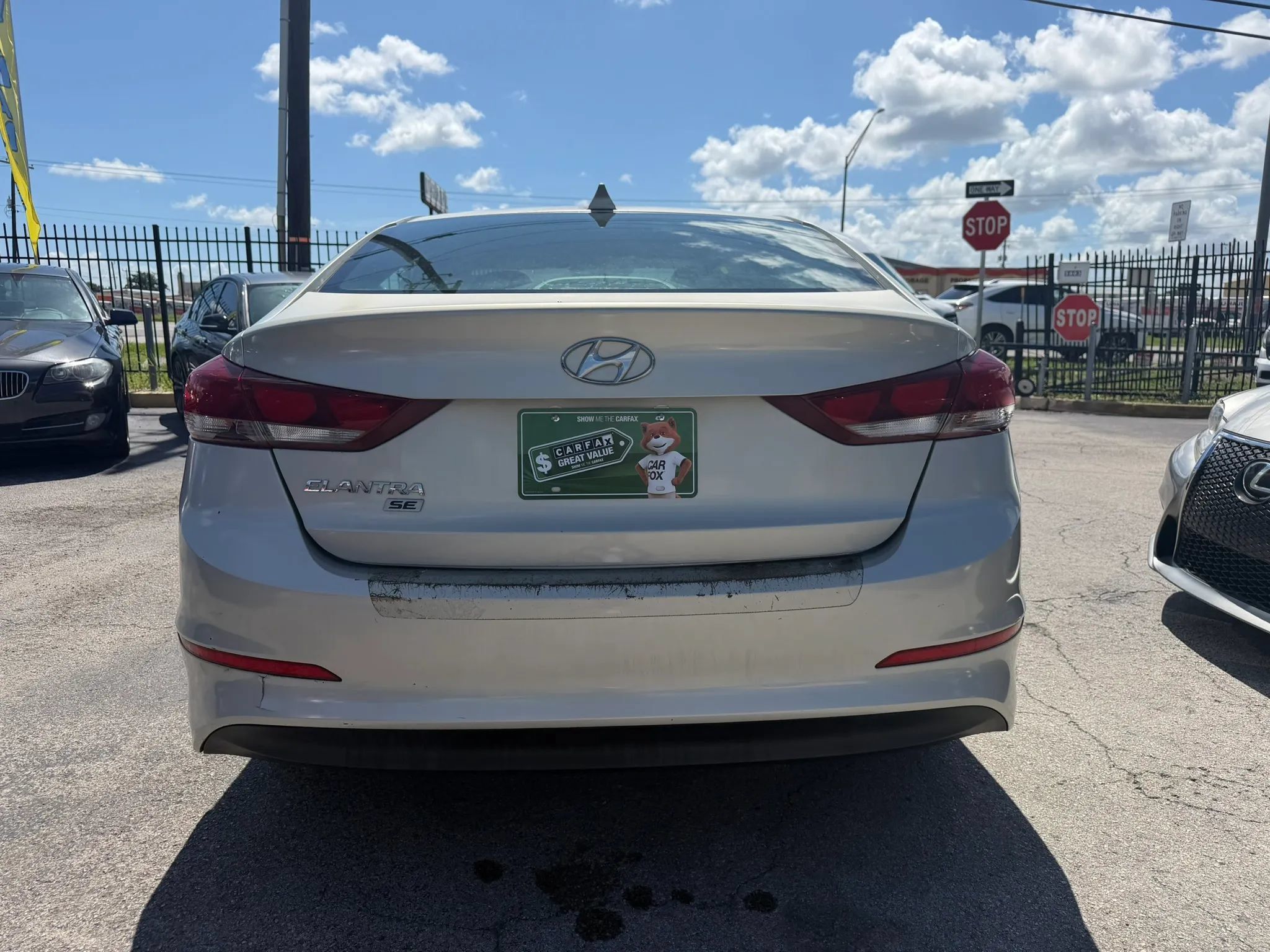 Used 2017 Hyundai Elantra SE FWD image 5