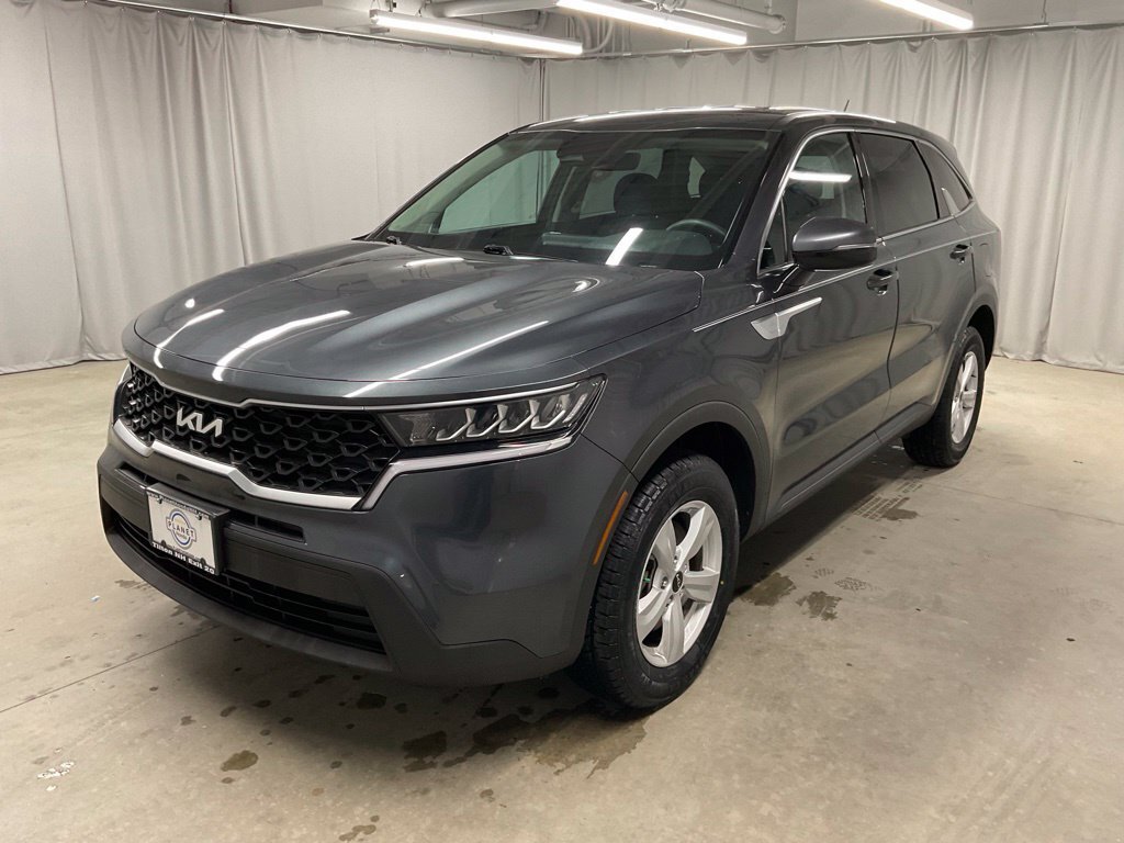 Used 2023 Kia Sorento LX AWD/4WD image 8