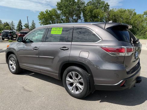 Used 2015 Toyota Highlander XLE AWD/4WD image 4
