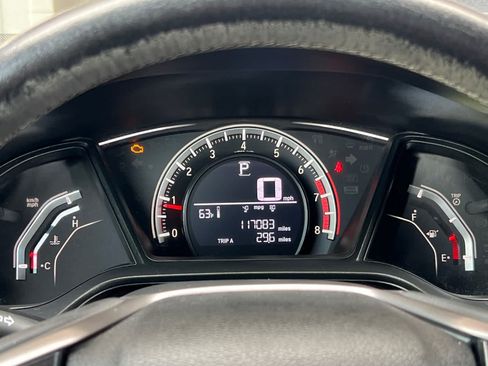 Used 2018 Honda Civic Sport image 26