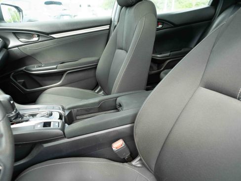 Used 2019 Honda Civic EX image 10
