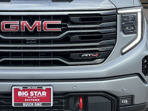 Used 2024 GMC Sierra 1500 AT4 w/ Technology Package image 7