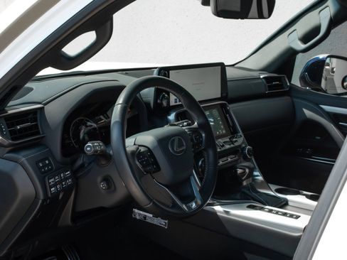 Used 2024 Lexus LX 600 F Sport AWD/4WD image 13