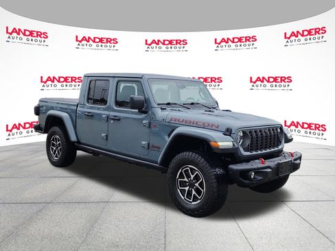 Used 2024 Jeep Gladiator Rubicon image 1