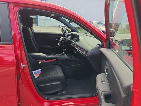 Used 2025 Honda HR-V Sport image 19
