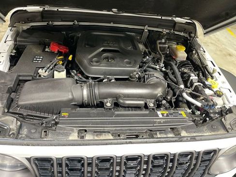 Certified 2024 Jeep Wrangler Sport S image 25