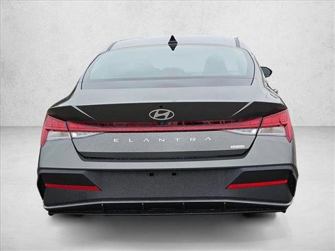 New 2026 Hyundai Elantra Hybrid FWD image 8