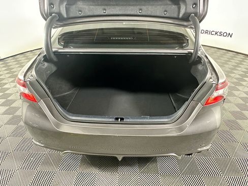 Used 2023 Toyota Camry SE image 31