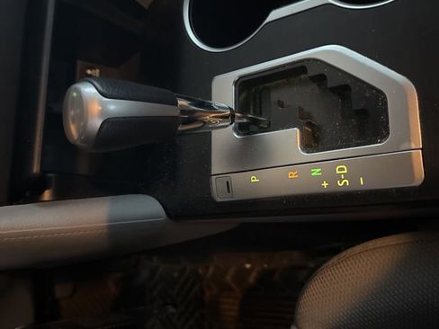 Used 2012 Toyota Camry LE image 26